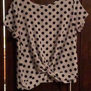 Cha Cha Vente Polka dot tunic top.